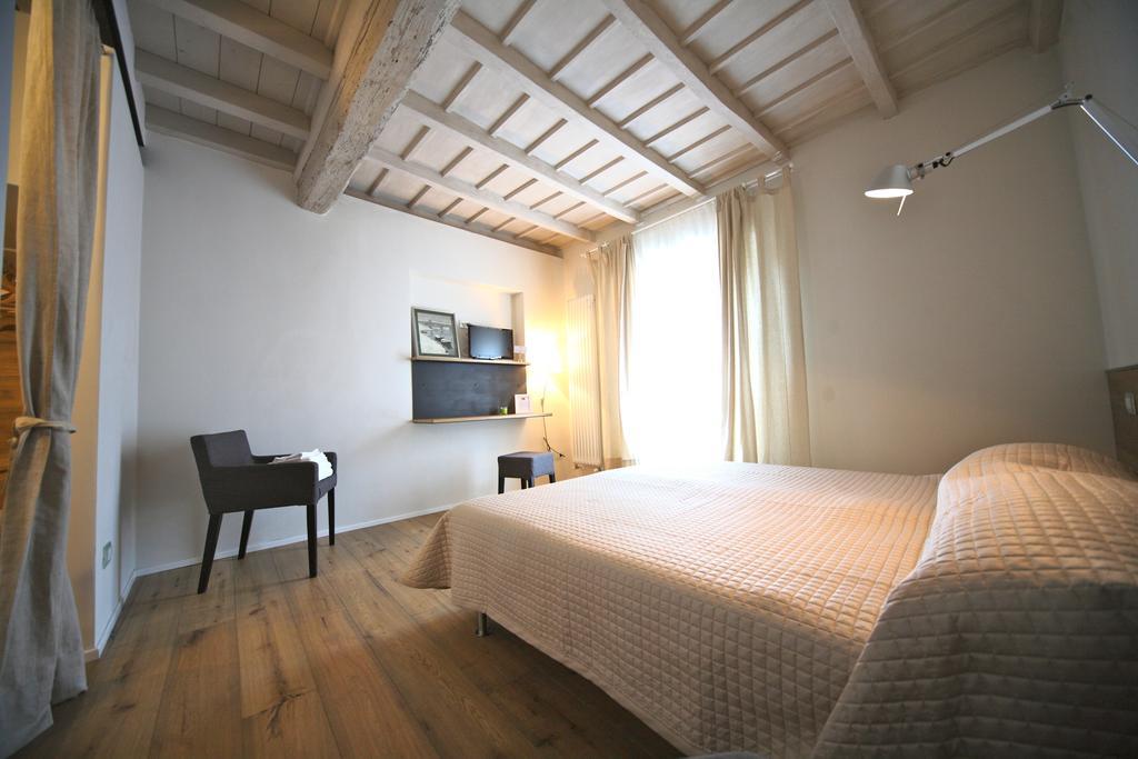32 Bnb Camerecaffe Pavia Rum bild